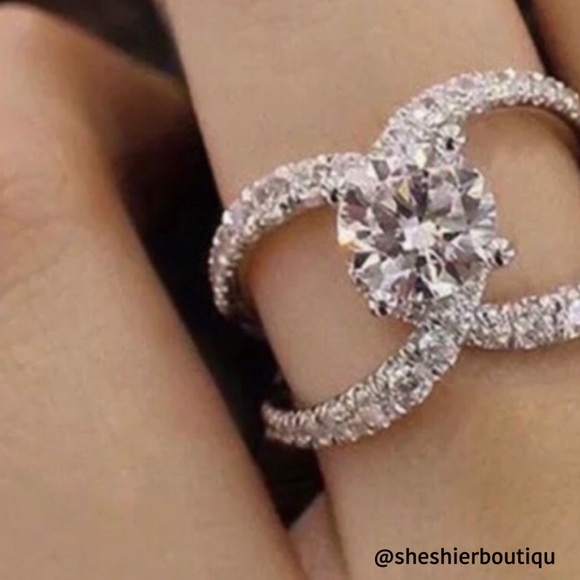 🐾3 For $25 - All Jewelry When Bundled - Picture 4 of 6